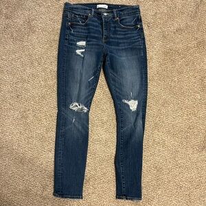 Loft woman’s distress jeans